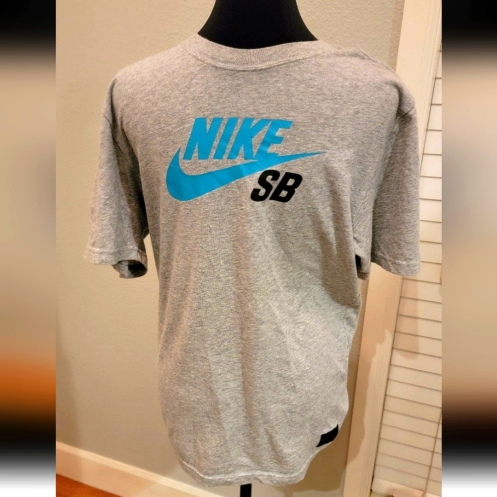 Nike SB tshirt, Small